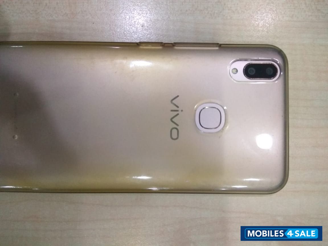 Gold Amazon  Vivo V9