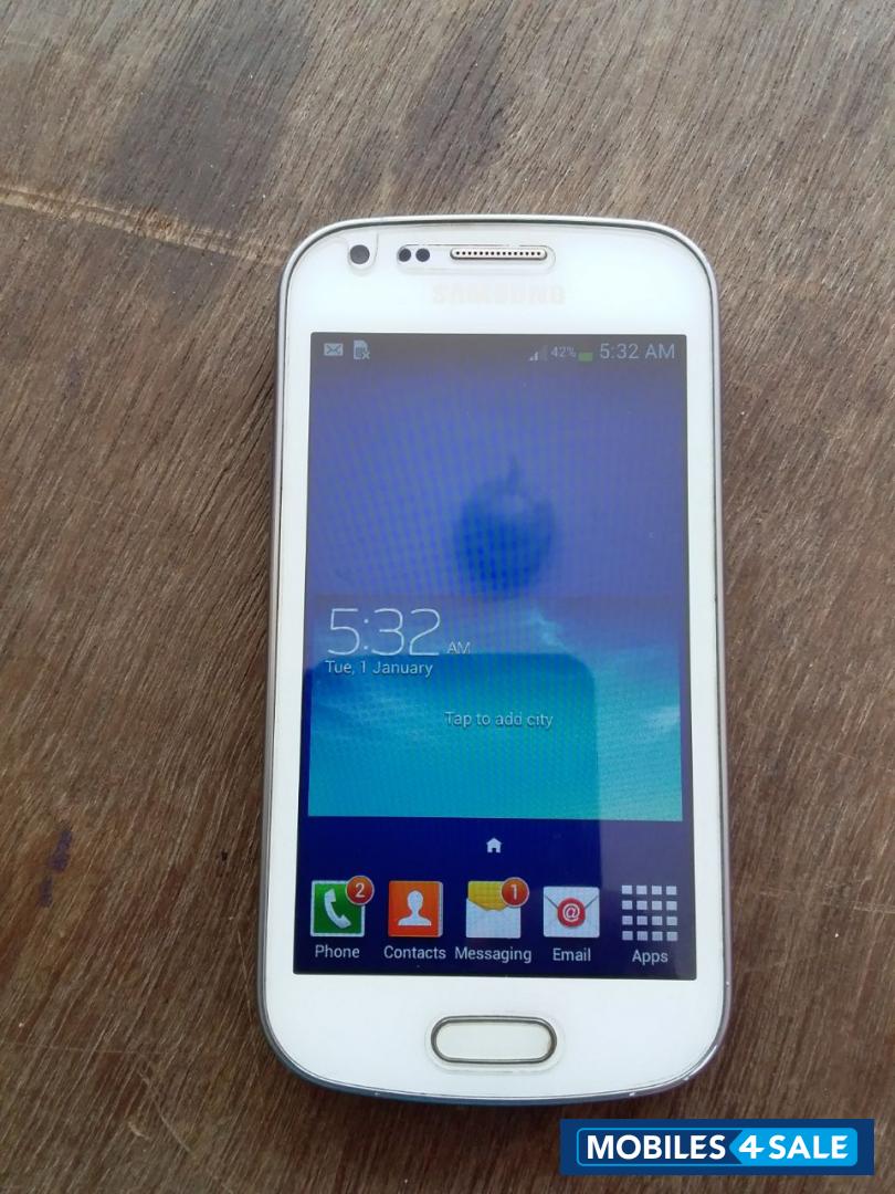 White Samsung  Galaxy Trend plus gt s7580