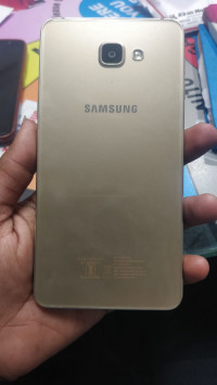 Gold Samsung  Galaxy A9 Pro