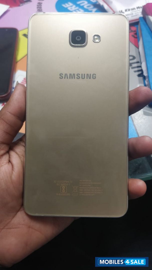 Gold Samsung  Galaxy A9 Pro