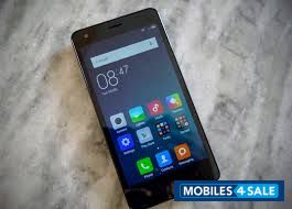 White Xiaomi Redmi 2 Prime