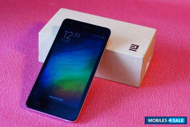 White Xiaomi Redmi 2 Prime