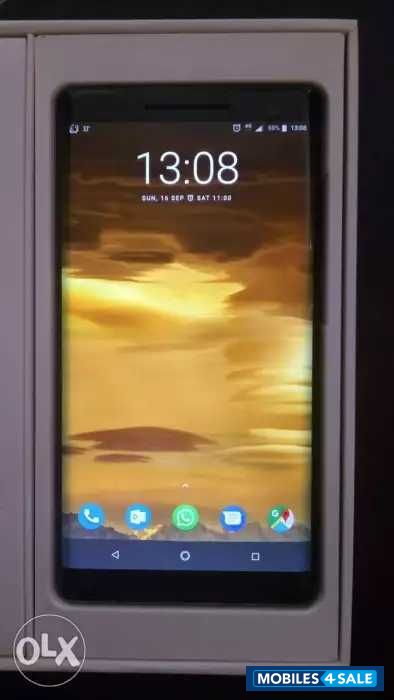 Nokia  8 Sirocco