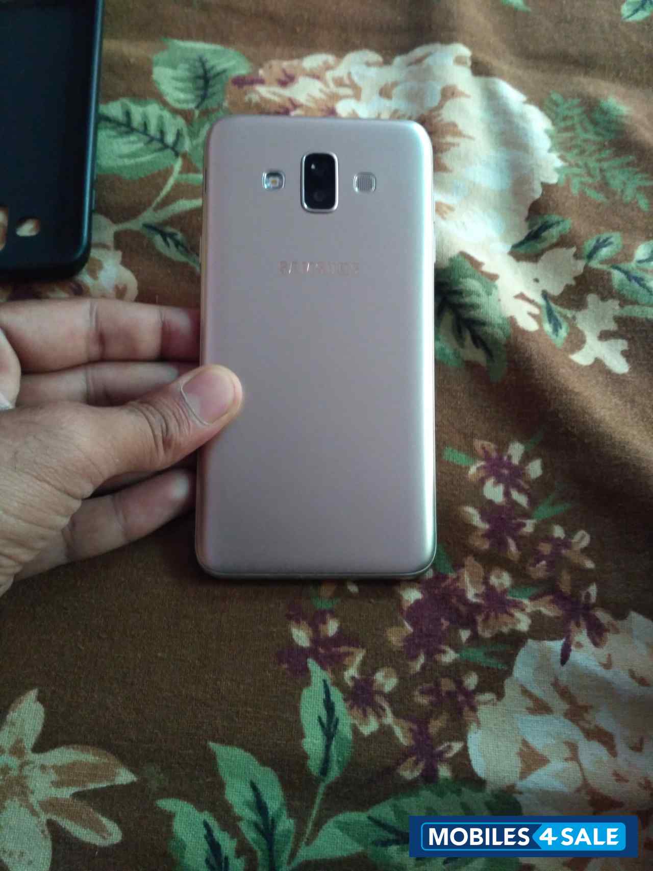 Samsung  Galaxy j7 duo