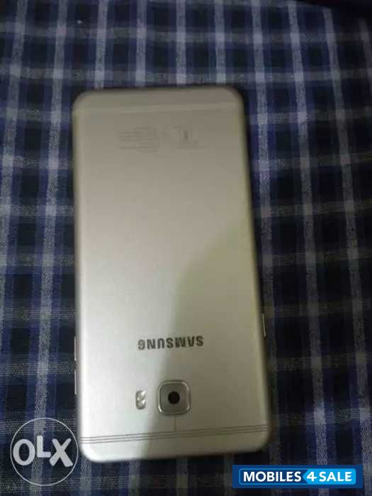 Gold Samsung  Galaxy c7pro