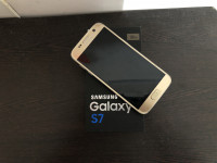 Gold Platinum Samsung  Galaxy S7