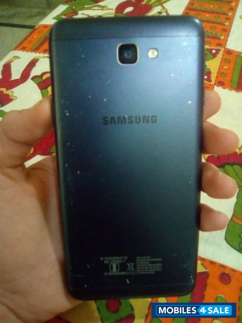 Samsung  galaxy on nxt