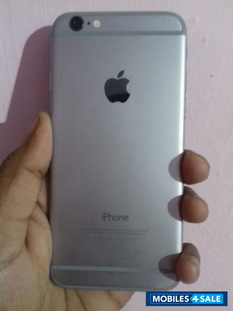 Silver Apple iPhone 6