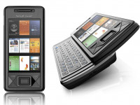 Black Sony Ericsson Xperia X1