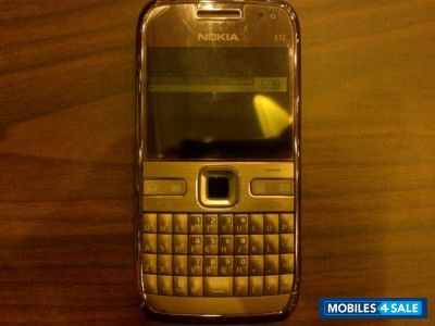 Golden Nokia E72