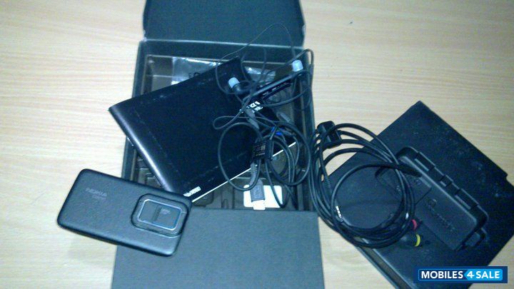 Black Nokia N900