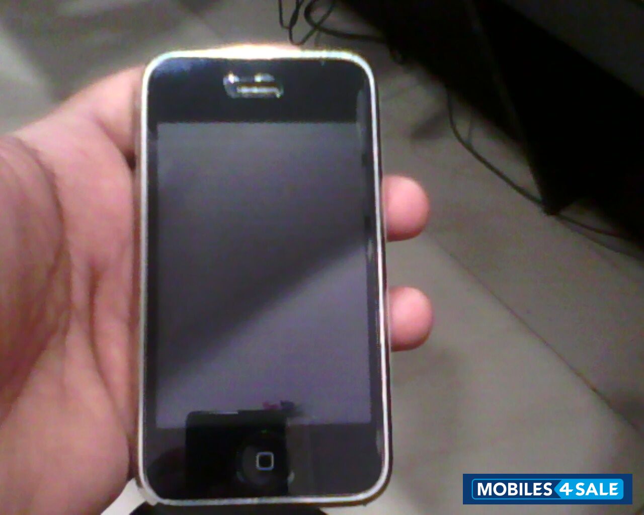 White Apple iPhone 3GS