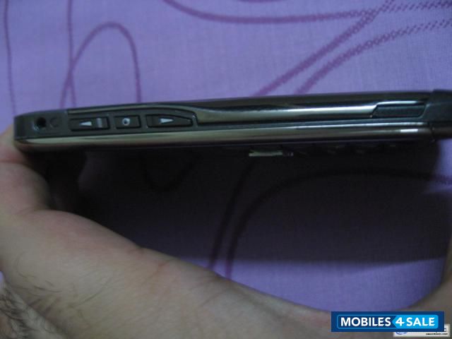 Grey Steel Nokia E71