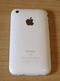 White Apple iPhone 3GS