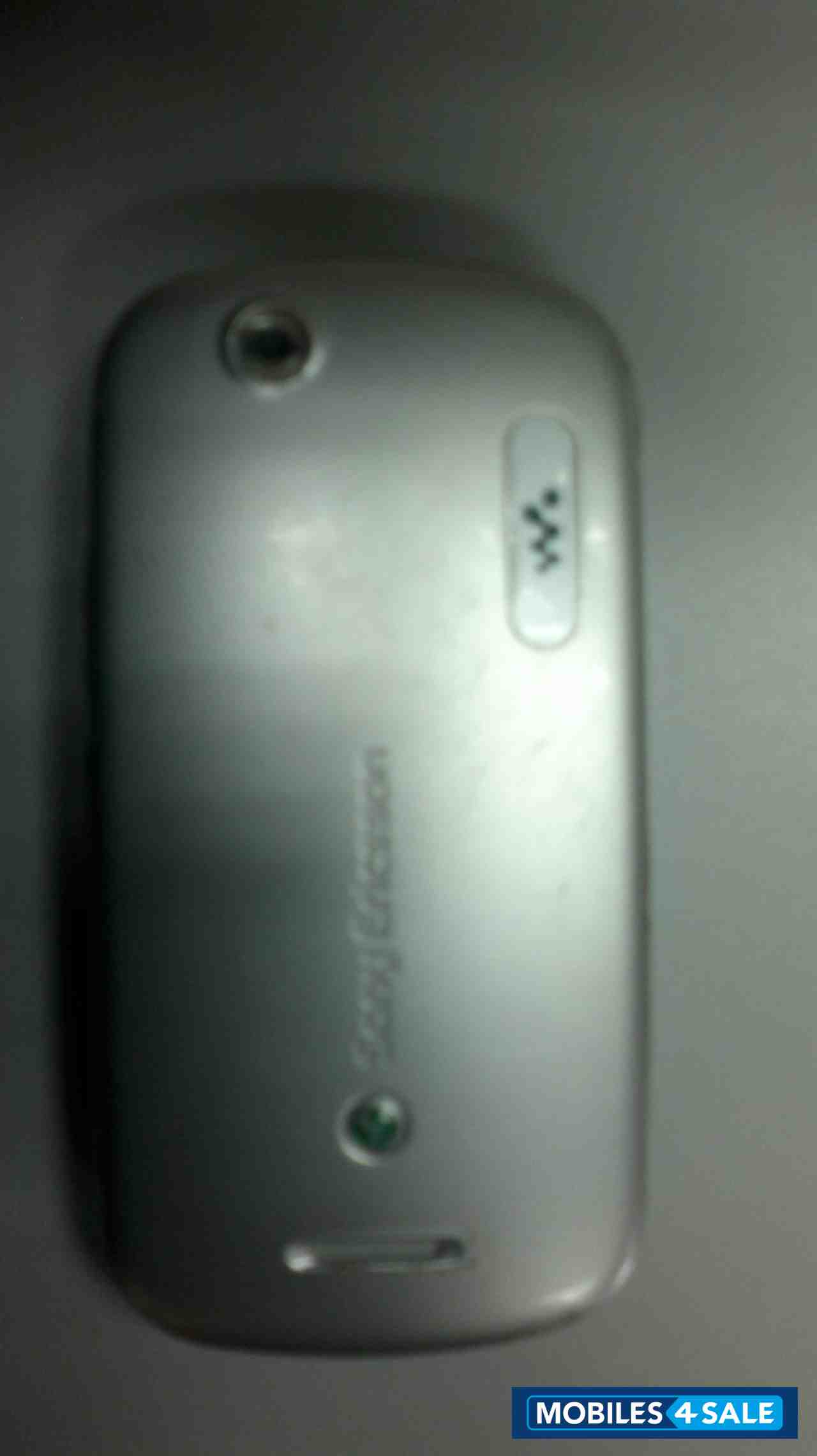 Silver Sony Ericsson