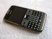 Nokia E72