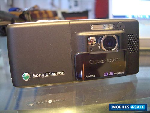 Black Sony Ericsson K790