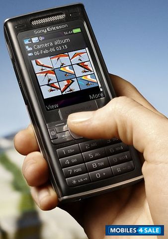 Black Sony Ericsson K790