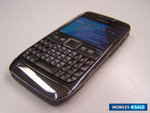 Black Nokia E71