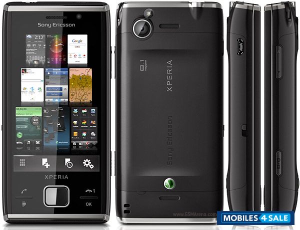 Black Sony Ericsson Xperia