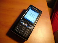 Black Sony Ericsson K800