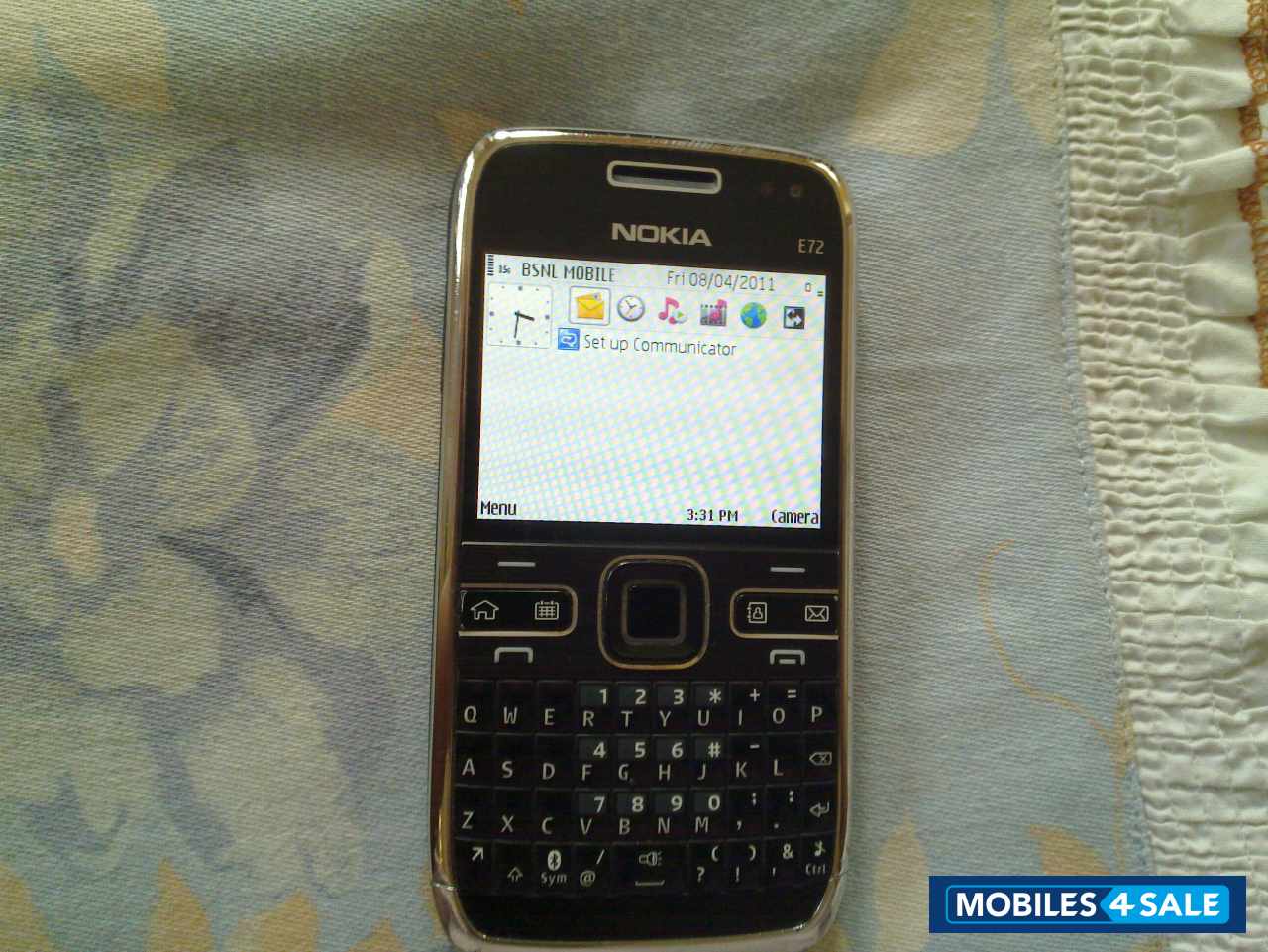 Black Nokia E72