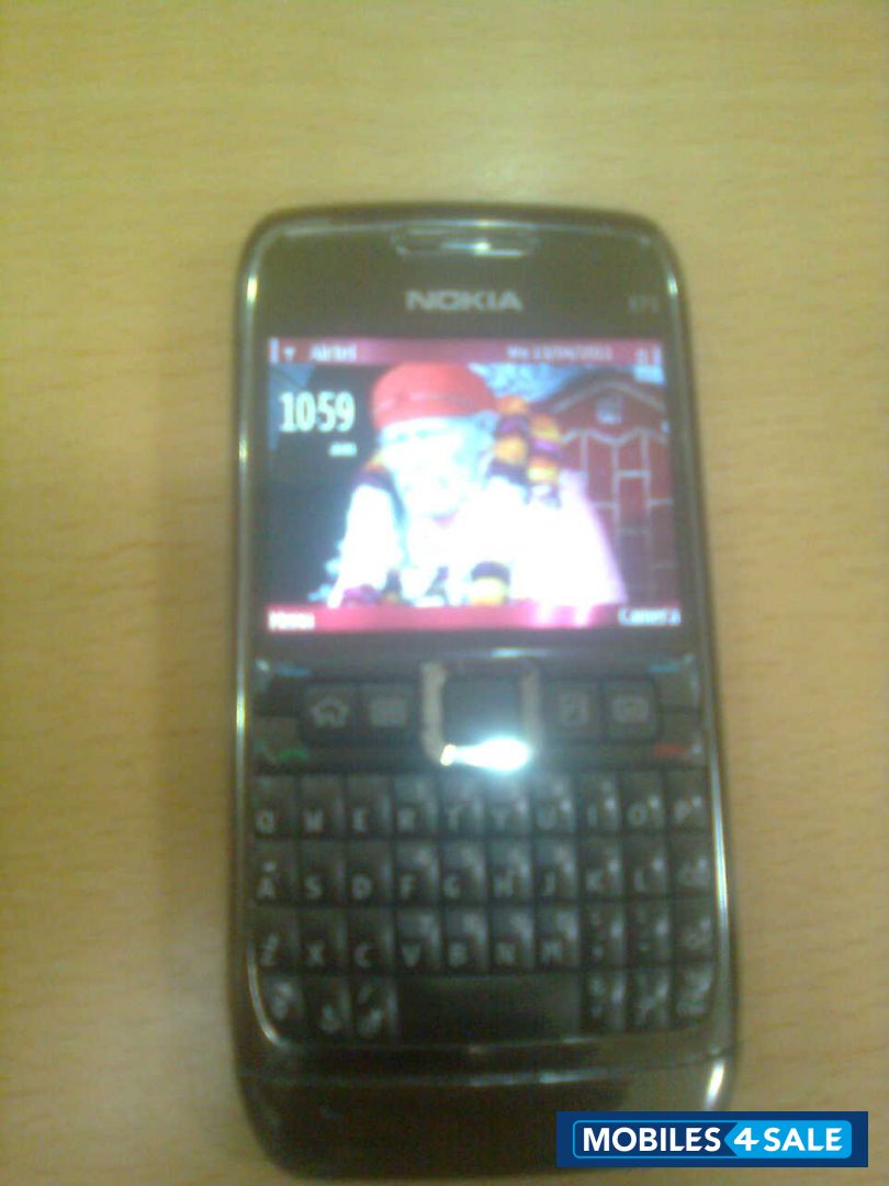 Matlick Grey Nokia E71