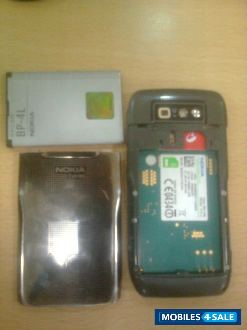 Matlick Grey Nokia E71