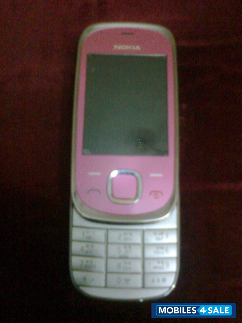 Pink Nokia 7610