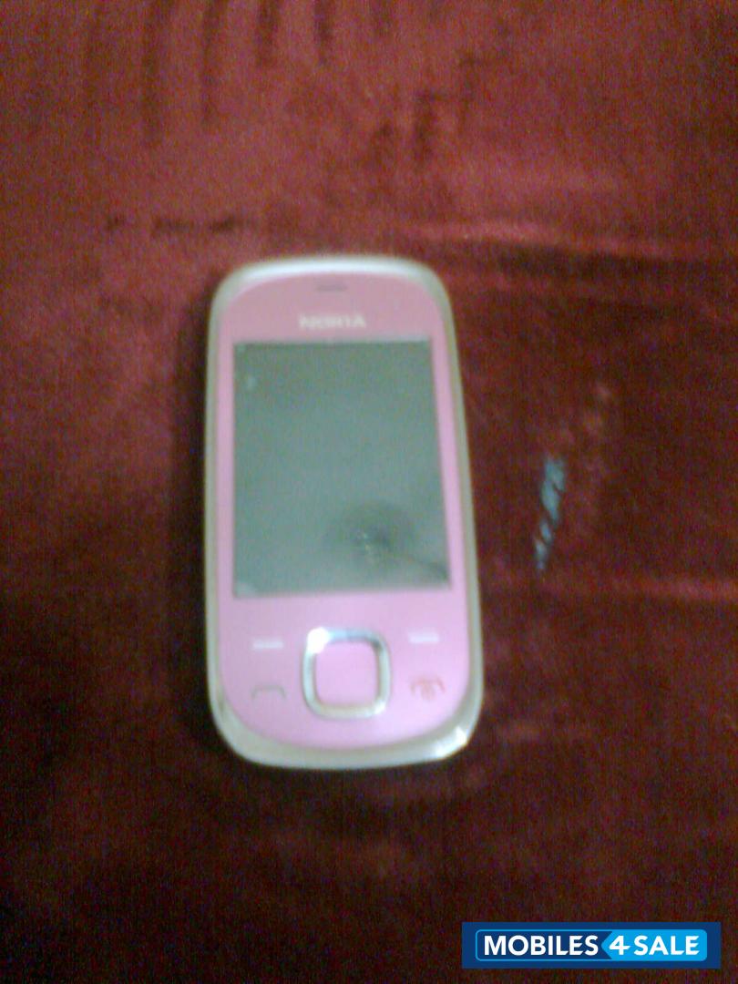 Pink Nokia 7610