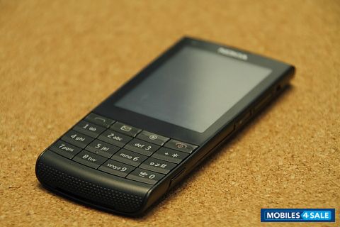 Black Nokia X3