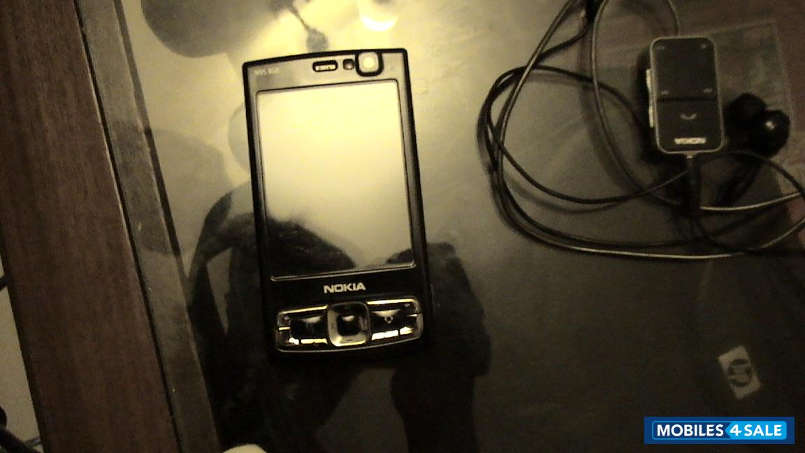 Black Nokia N95 8GB