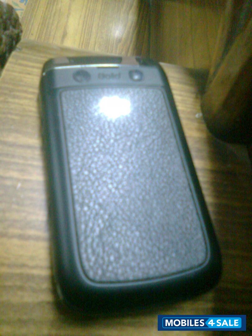 Black BlackBerry Bold