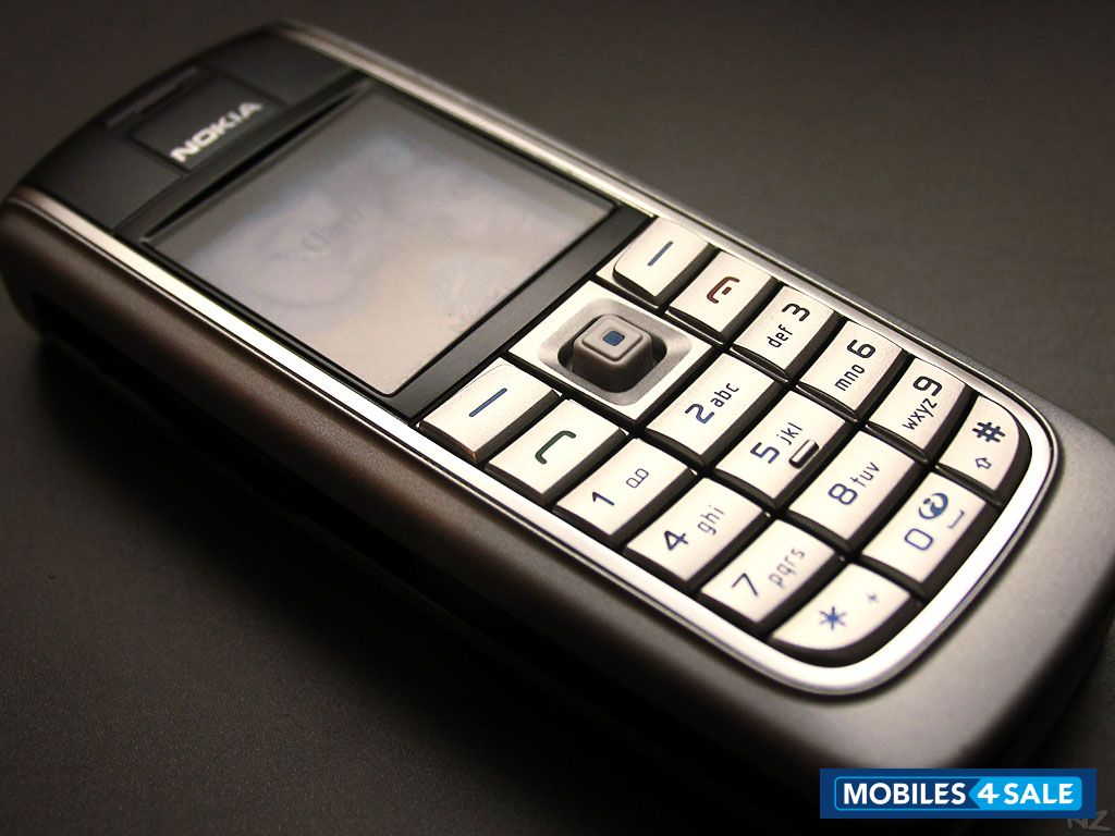 Black Nokia 6020