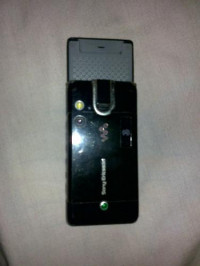 Black Sony Ericsson W-series