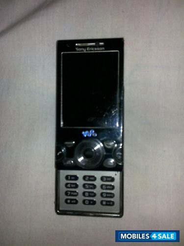 Black Sony Ericsson W-series