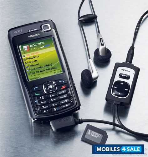 Black Nokia N70 Music Edition