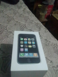 White Apple iPhone 3G