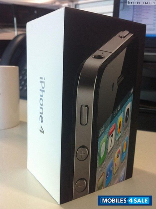 Black Apple iPhone 4