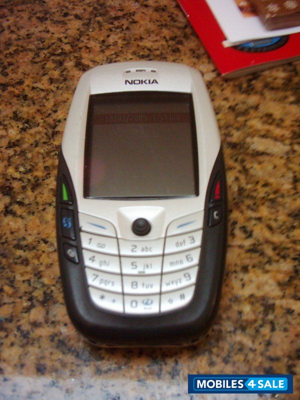 White Nokia 6600