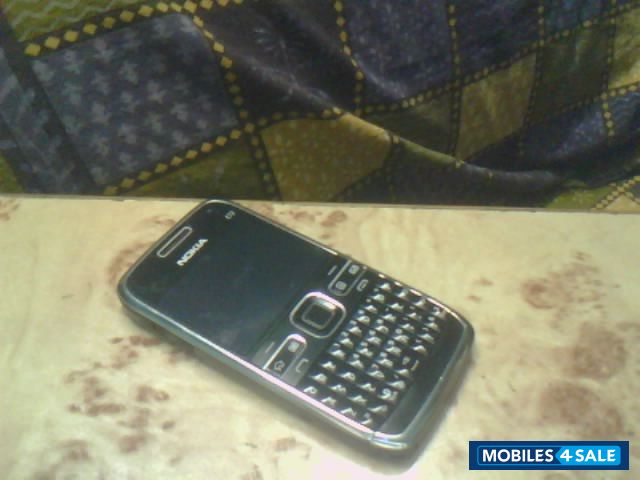 Black Nokia E72