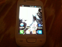 White Samsung Galaxy Pop