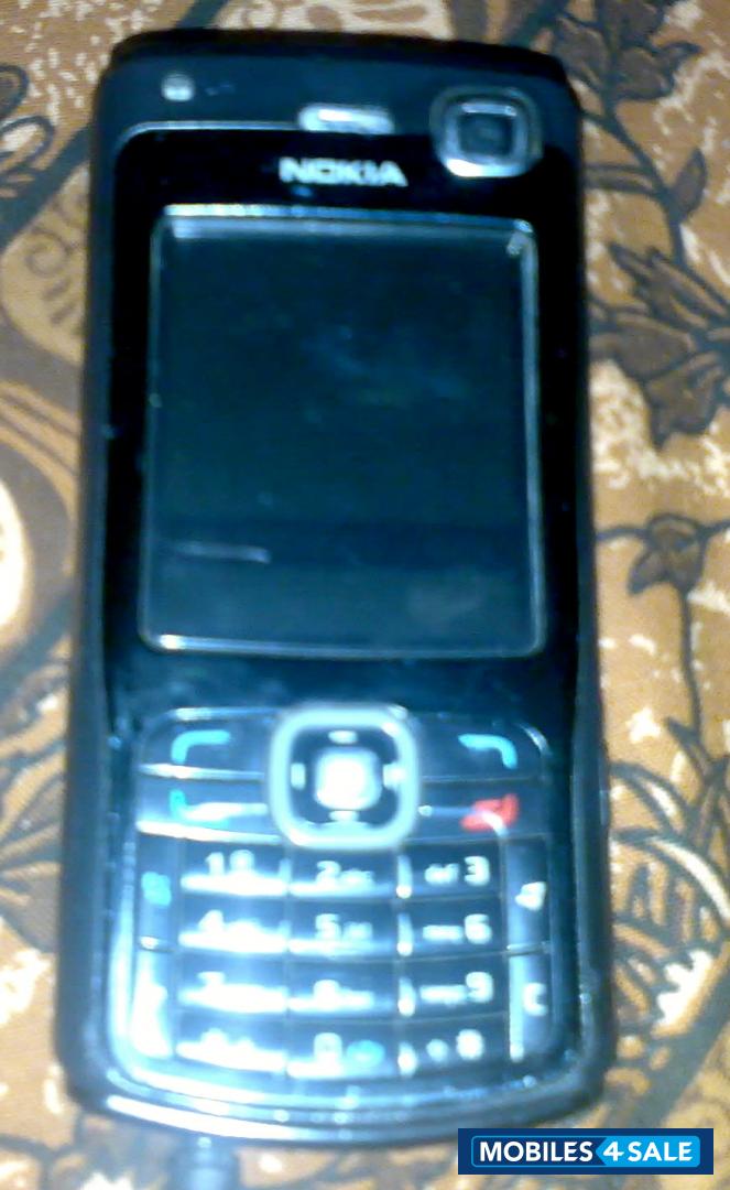 Black Nokia N70 Music Edition