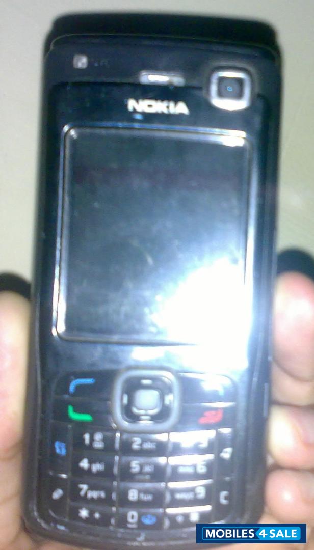 Black Nokia N70 Music Edition