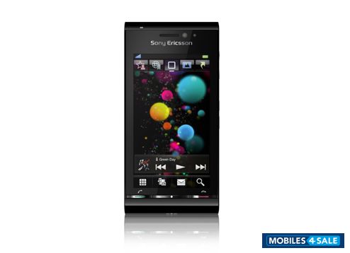 Black Sony Ericsson  Sony Satio