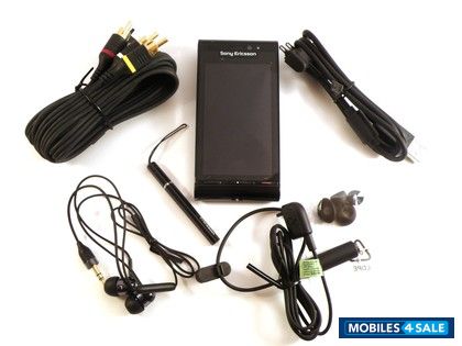 Black Sony Ericsson  Sony Satio