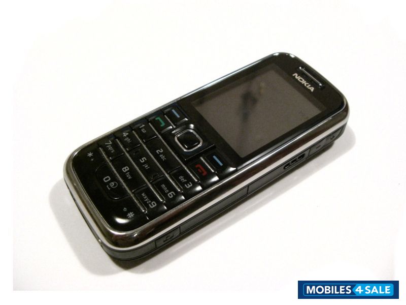 Black Nokia 6233