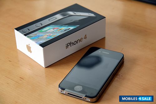 Black Apple iPhone 4