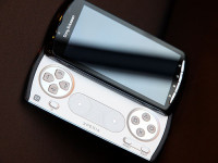 Black Sony Ericsson Xperia xperia play