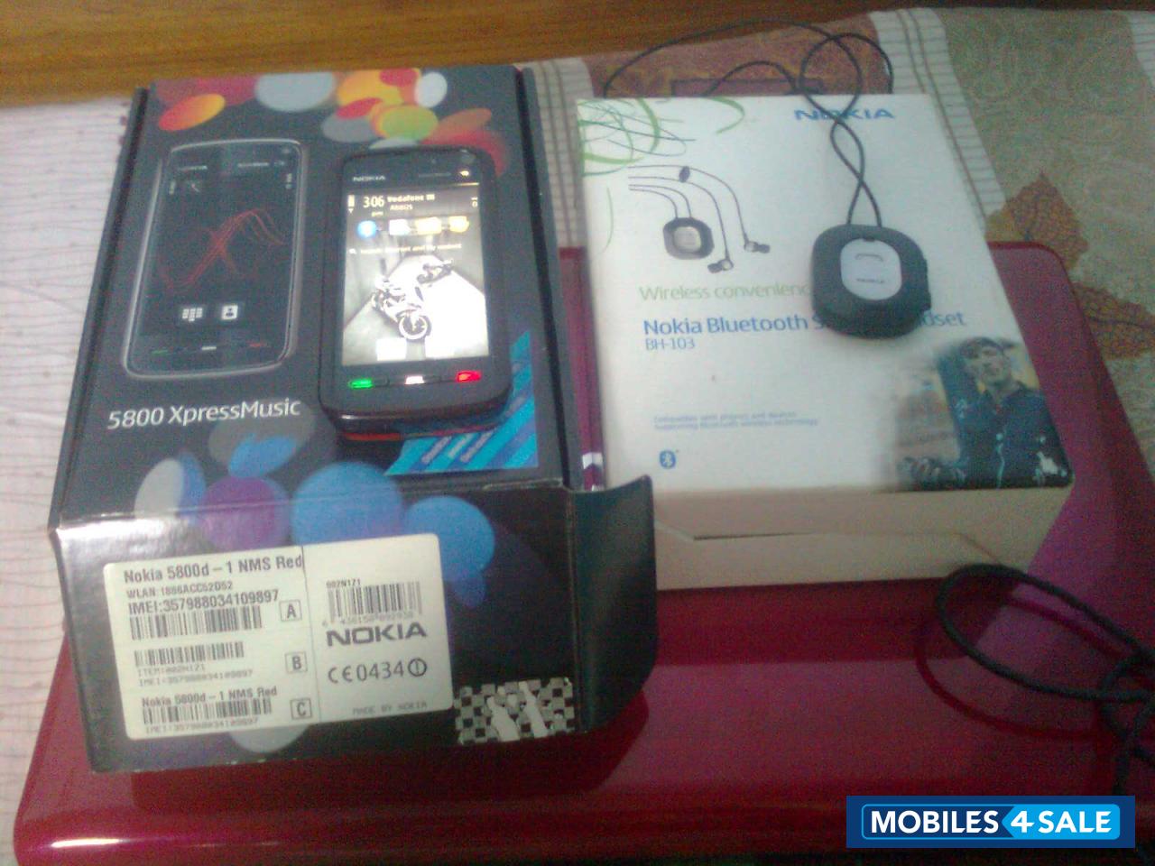 Black + Red Nokia XpressMusic 5800